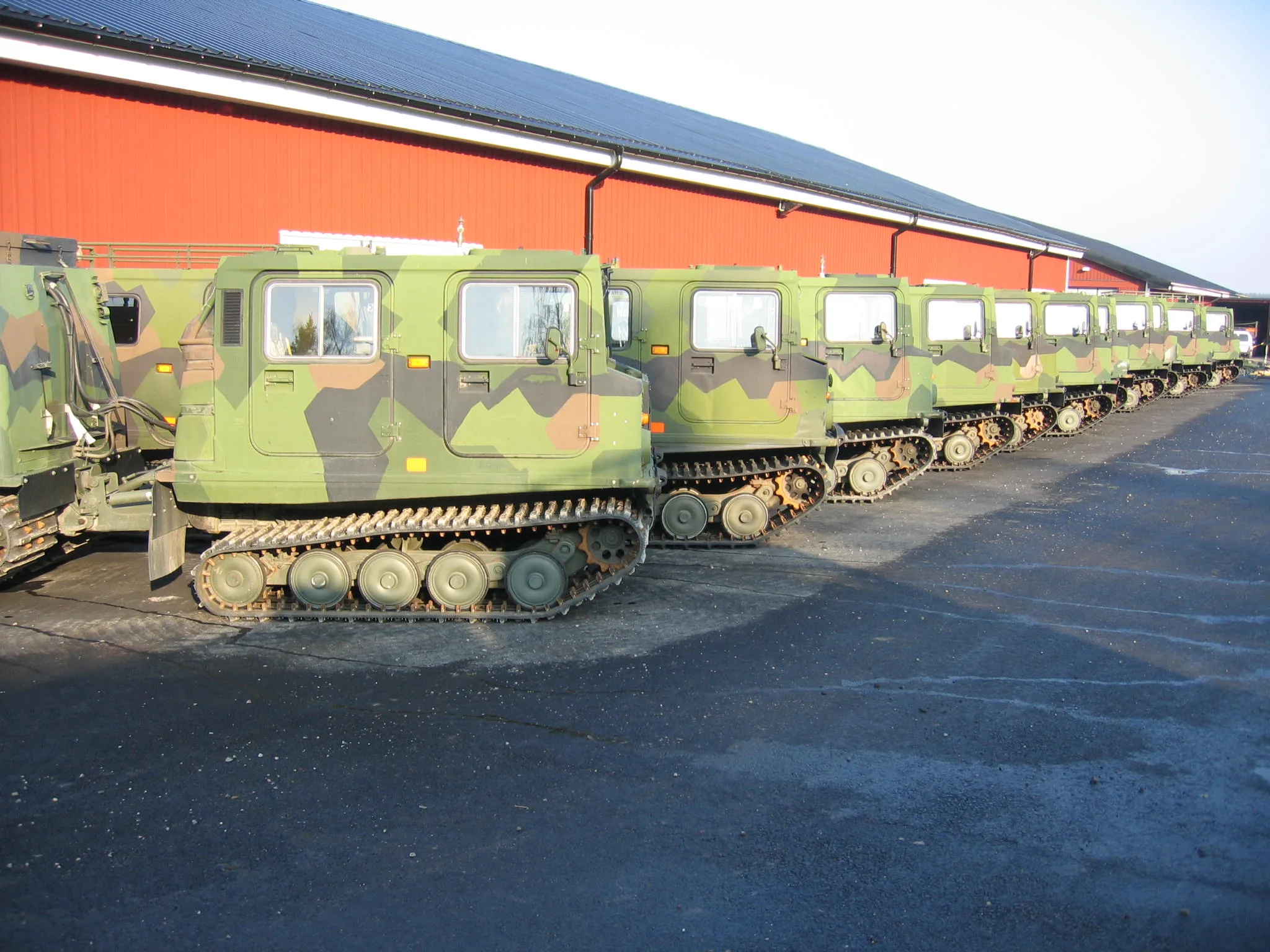 Hagglunds bv206 - Image 2